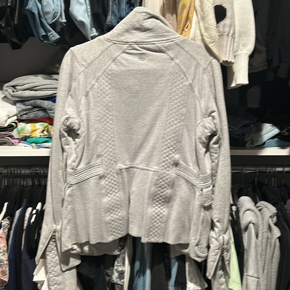 Lululemon jacket - Picture 2 of 2